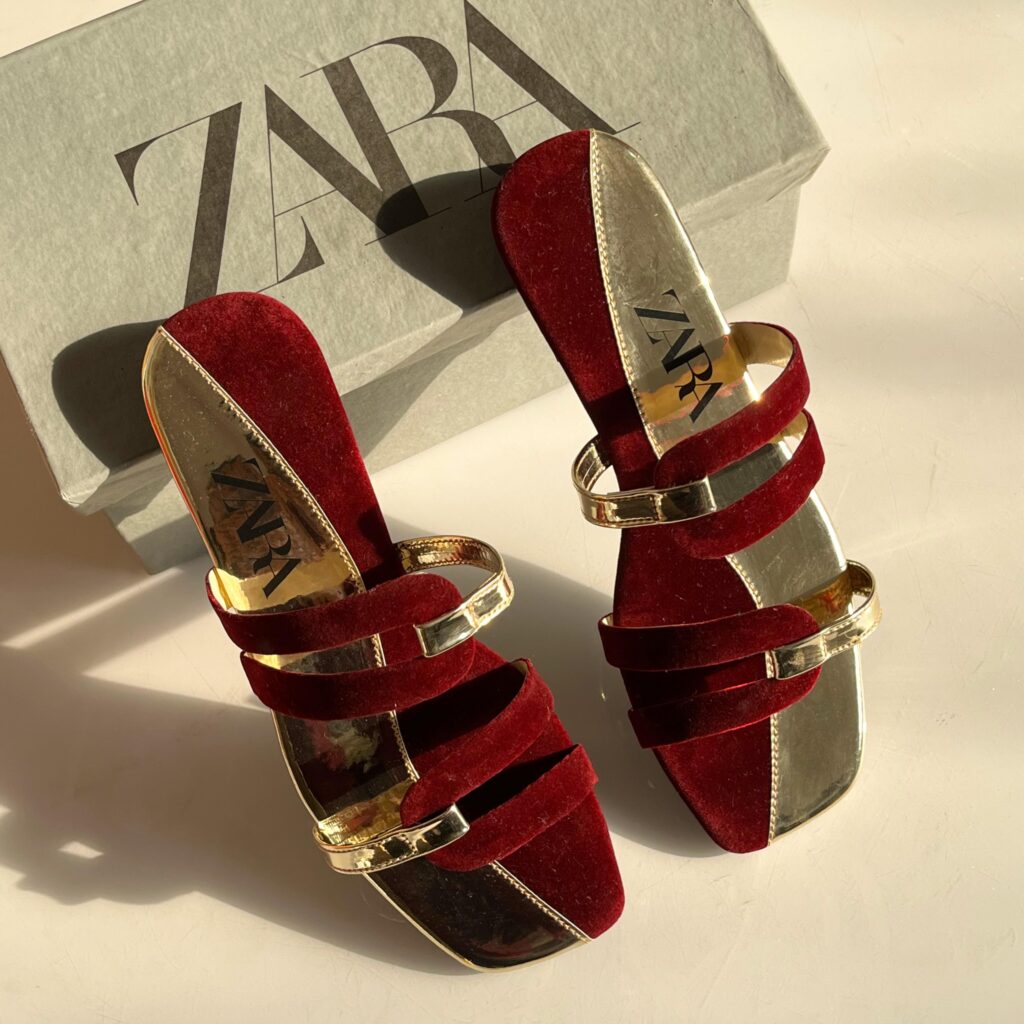 ZARA Flat slippers